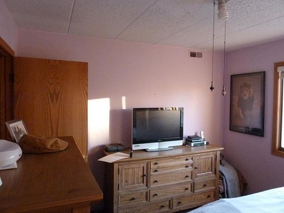 4th image of 5030 Circle Dr APT 103