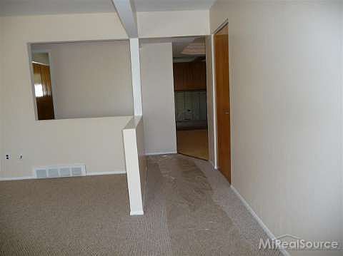 2nd image of 2999 Saratoga Dr