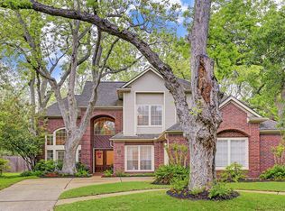 5527 Davids Bend Dr, Sugar Land, TX 77479