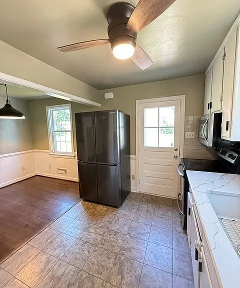 1300 Maywood Rd — Photo 13