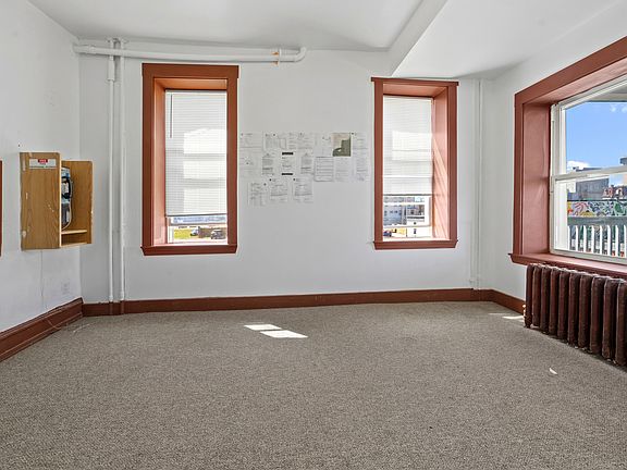 3rd image of 133-135 Saint James Pl #405