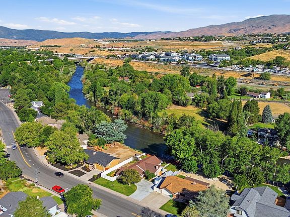 4th image of 3305 Idlewild Dr