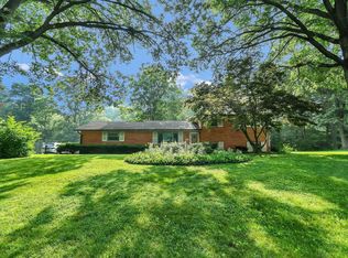 4877 Sharon Hill Dr, Columbus, OH 43235