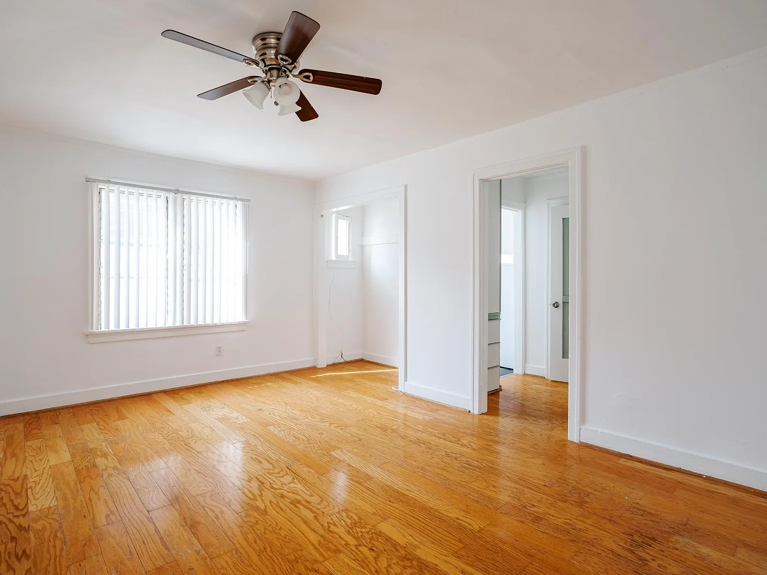 1 bed, 440 sqft, $2,200 — Photo 2