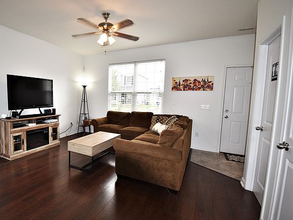 4th image of 6169 Broad Stripes Ave #225