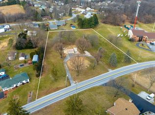 2990 Windsor Rd, Red Lion, PA 17366