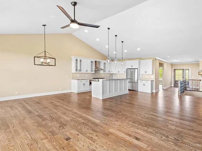 460 S Stone Ridge Dr — Photo 8