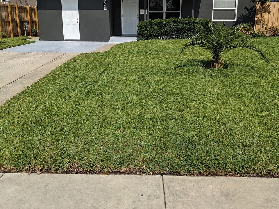 1st image of 5500 NE 3rd Ave