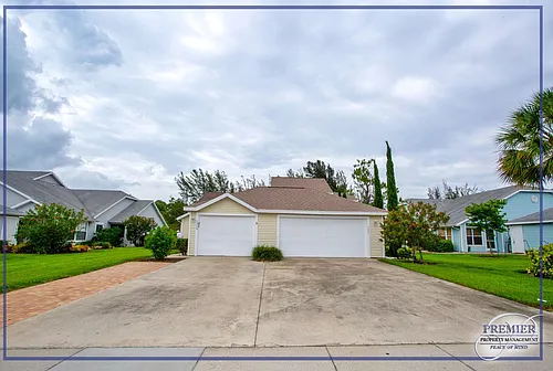 1351 Monarch Cir Photo 1