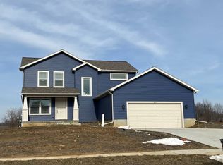 38 Bennington Greens Dr, Owosso, MI 48867