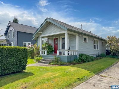 702 & 1/2 E 2nd St, Pt Angeles, WA, 98362