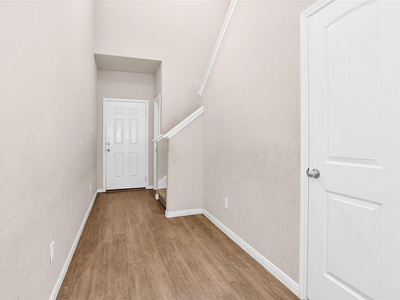 3rd image of 4318 McGregor Bluff Ln