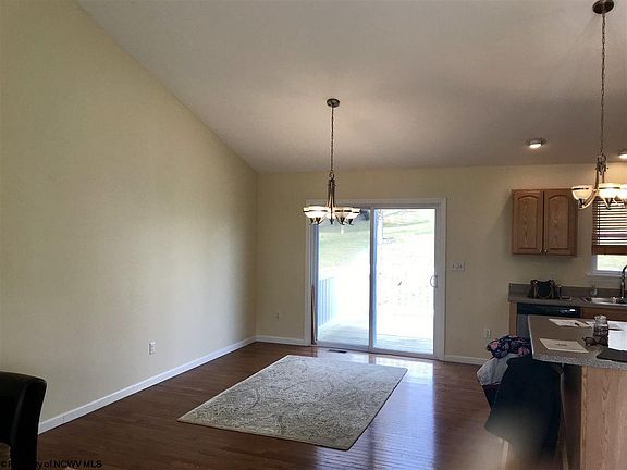 4th image of 203 Prager Pl