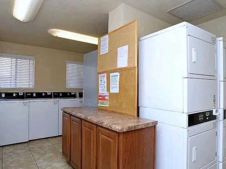 1745 E Glenn St #220 — Photo 29