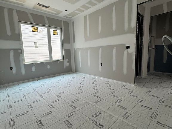 5th image of 709 E Lenoir St #304