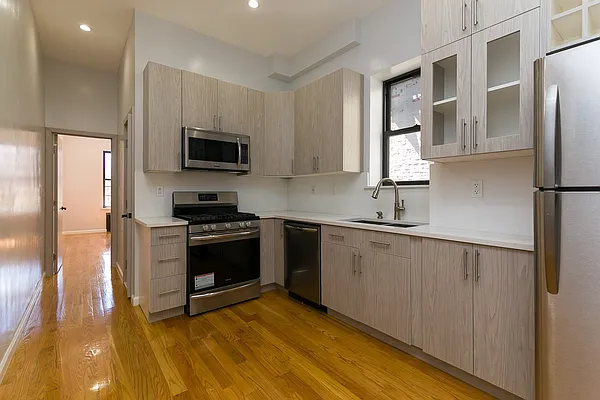 Rented by Nooklyn NYC LLC | media 16