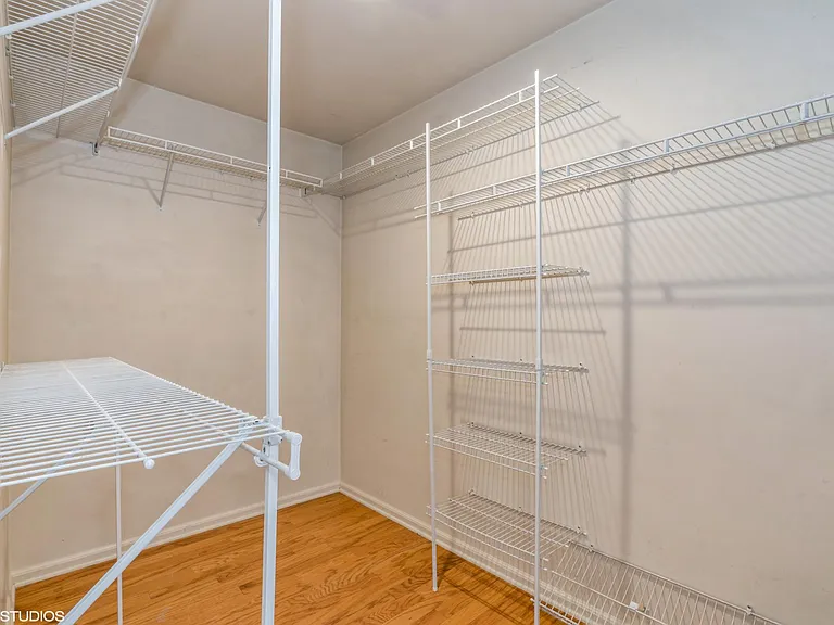 Walk in closet