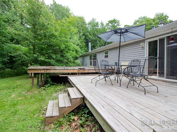 5th image of 22270 Crockery Woods Dr