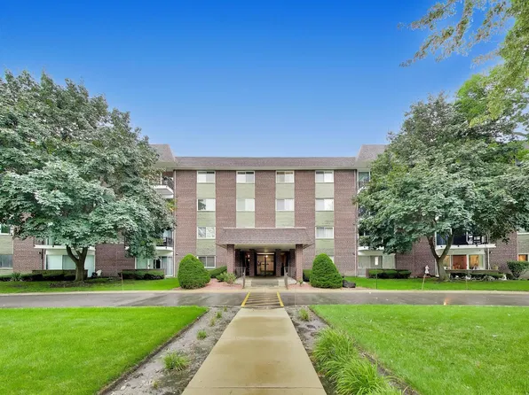 1030 S Fernandez Ave APT 2B, Arlington Heights, IL 60005