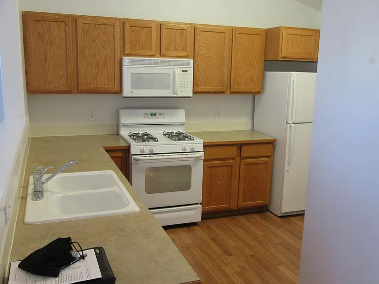 2893 W Elmwood Dr — Photo 4