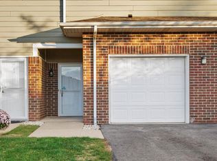 6746 100th Pl UNIT G, Pleasant Prairie, WI 53158