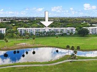 3970 Oaks Clubhouse Dr #203, Pompano Beach, FL 33069