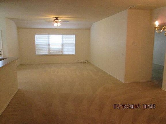 5th image of 15803 Borwick Ln