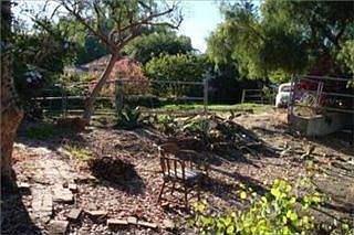 4th image of 4 Strawberry Ln