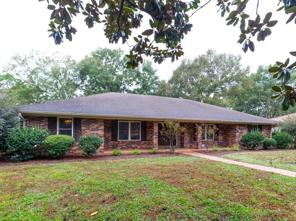 1305 Marie St, Hattiesburg, MS 39402