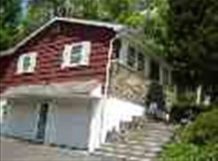 49 Lakeview Dr, Kiamesha Lake, NY 12751