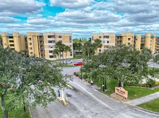 6575 W Oakland Park Blvd APT 405, Lauderhill, FL 33313