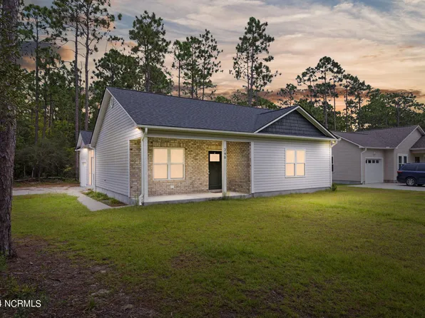 298 N Greensboro Road, Southport, NC 28461