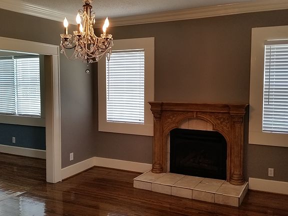 Hardwood floors, fireplace