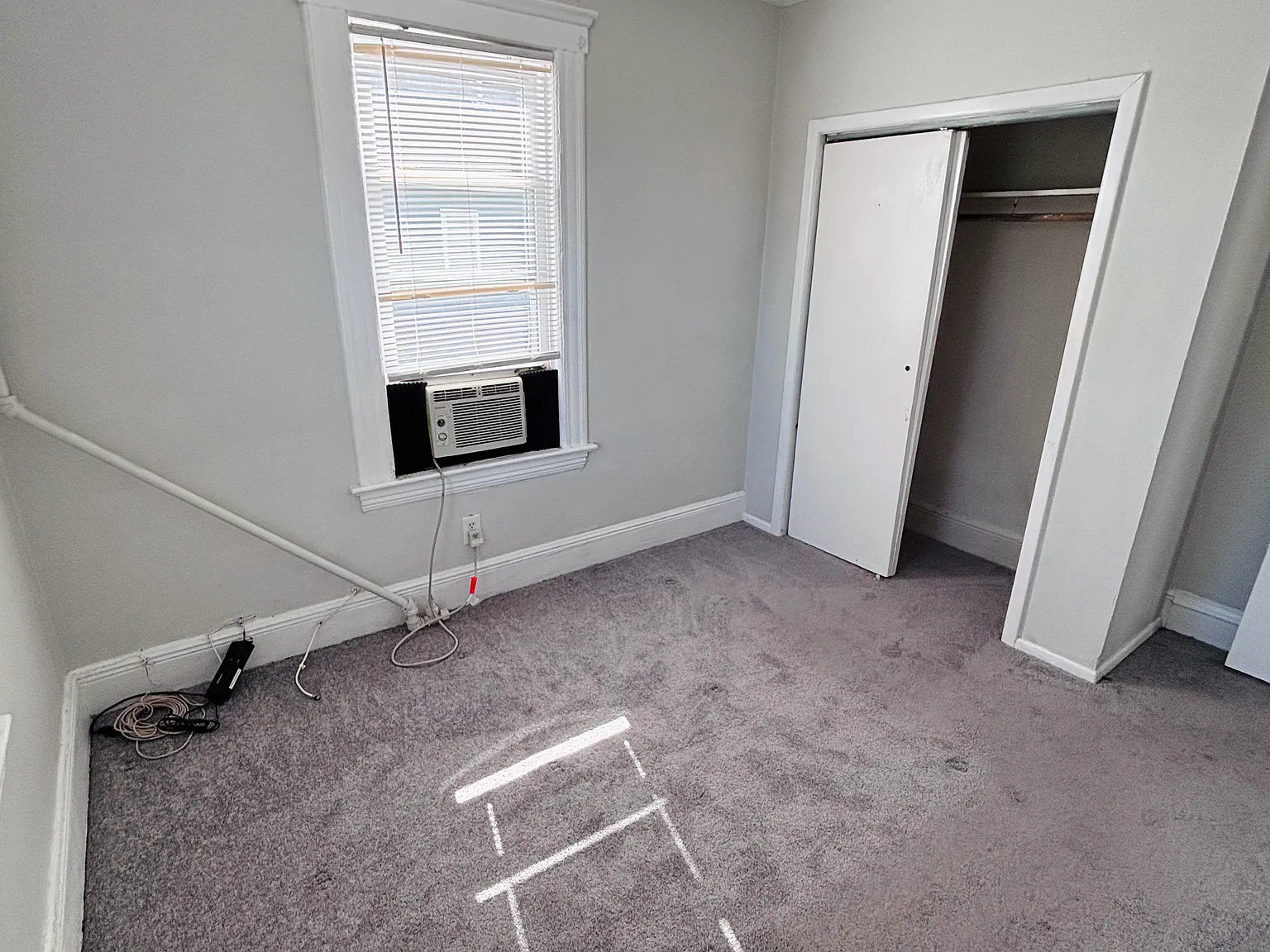 2 bed, 1000 sqft, $2,100 — Photo 4