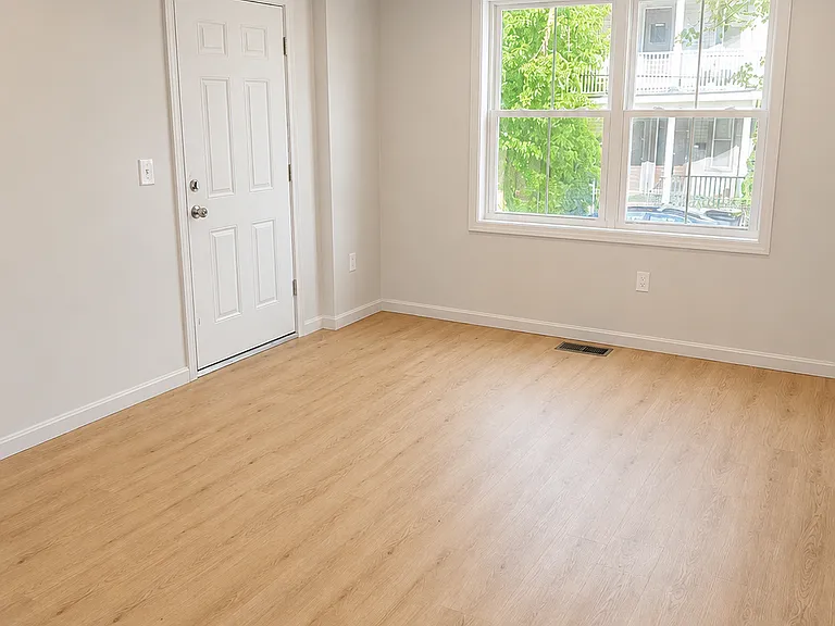 134 Florence St #1 — Photo 8