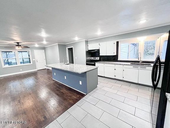 5th image of 1403 Crestway Dr
