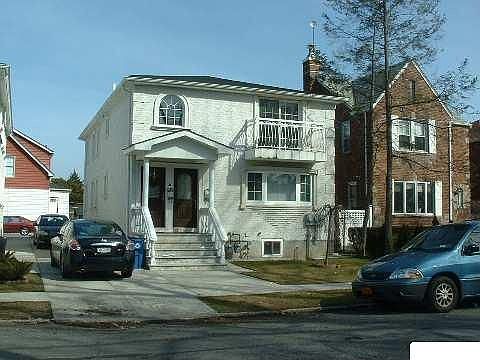 1st image of 8207 172nd St