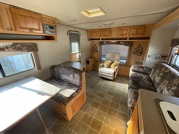 2nd image of 5250 Us Highway Flt #441-17