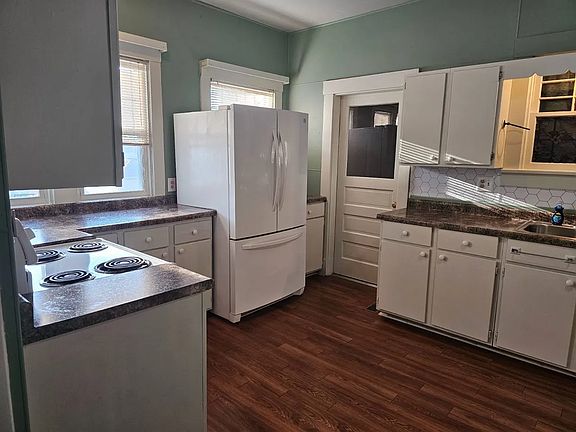 2nd image of 705 N 11th St