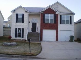 3369 Waggoner Pl, Rex, GA 30273