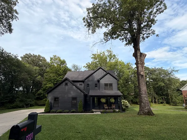 1221 N Maple Ave, Cookeville, TN 38501