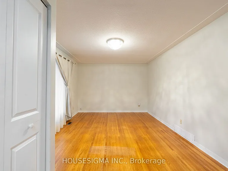 1 Cherrylane Dr N — Photo 10
