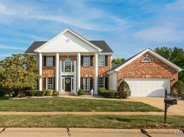 420 April Oaks Ct, Ballwin, MO 63021