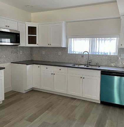 3rd image of 118 S Avenue 63