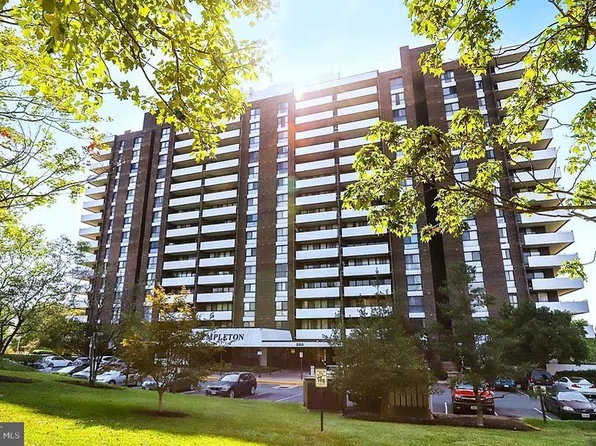 250 S Reynolds St APT 206, Alexandria, VA 22304