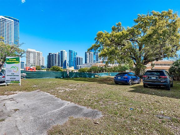 5th image of 618 SW Flagler Avenue