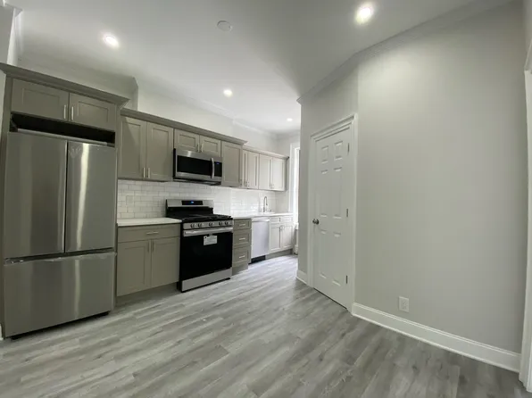 338 2nd Street image 3 of 9