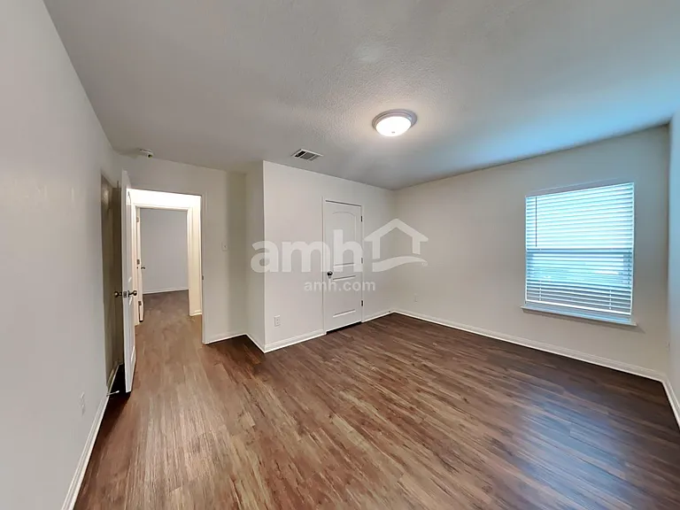 1564 Breanna Ln — Photo 12