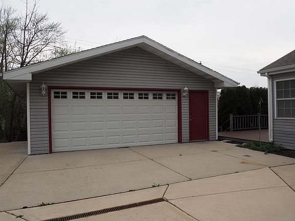4th image of 14332 Jefferson Ave