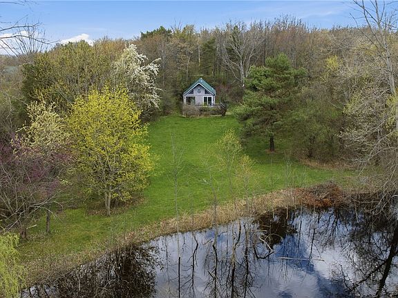 2nd image of 2555A Willett Road Ext